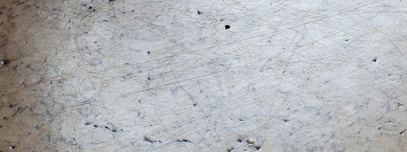 Kratzer im Korkboden